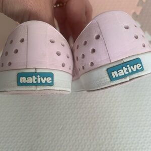 Native Kids Jefferson Slip-On Water Shoes in Light Pink with Blue Logo